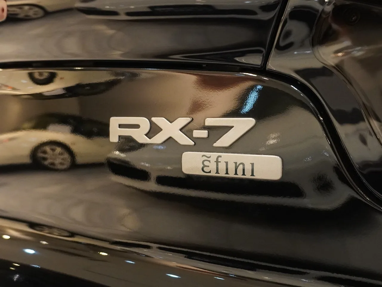 1997 マツダ RX-7クーペ タイプRS | 4型　実走行2万km台　TEIN車高調　HKSサイレントハイパワー　LAILE前後タワーバー　ピラーバー　社外ステアリング　ALPINEナビ　外装同色塗装済み　純正部品完備　ユーザー様買取車輌 写真48