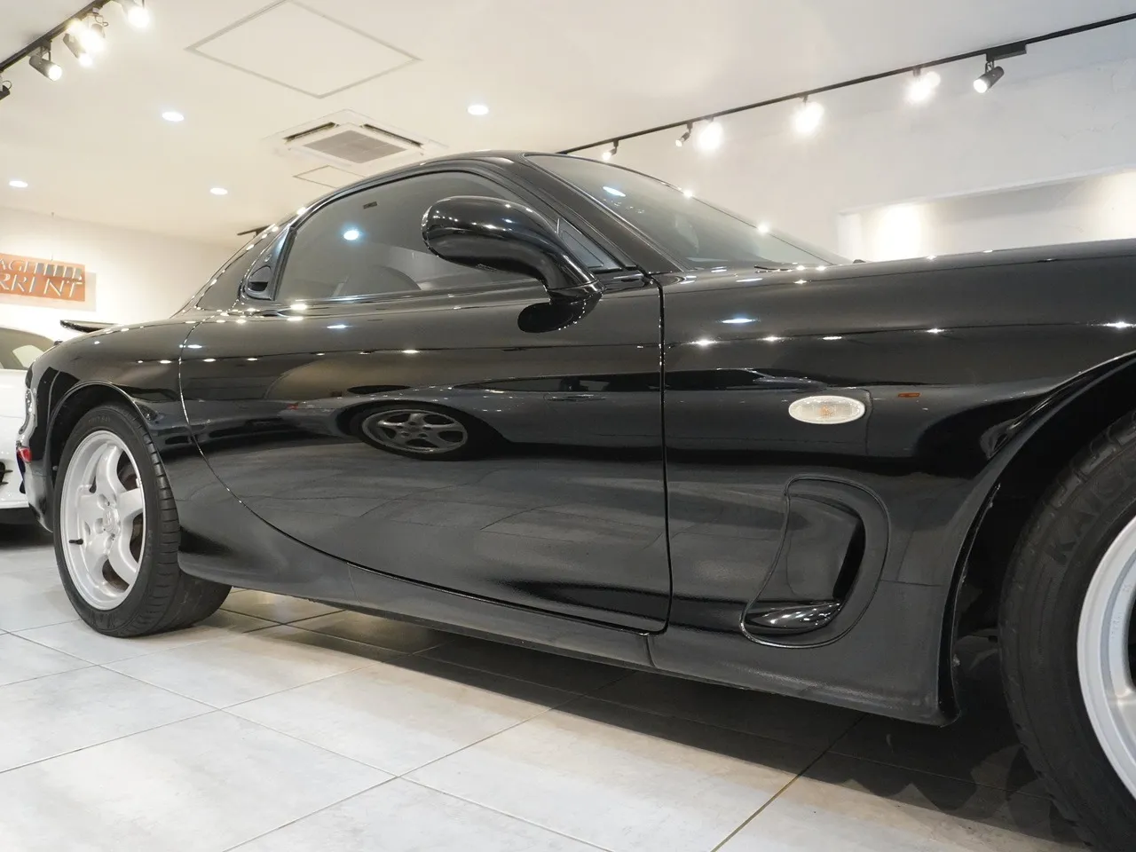 1997 マツダ RX-7クーペ タイプRS | 4型　実走行2万km台　TEIN車高調　HKSサイレントハイパワー　LAILE前後タワーバー　ピラーバー　社外ステアリング　ALPINEナビ　外装同色塗装済み　純正部品完備　ユーザー様買取車輌 写真31
