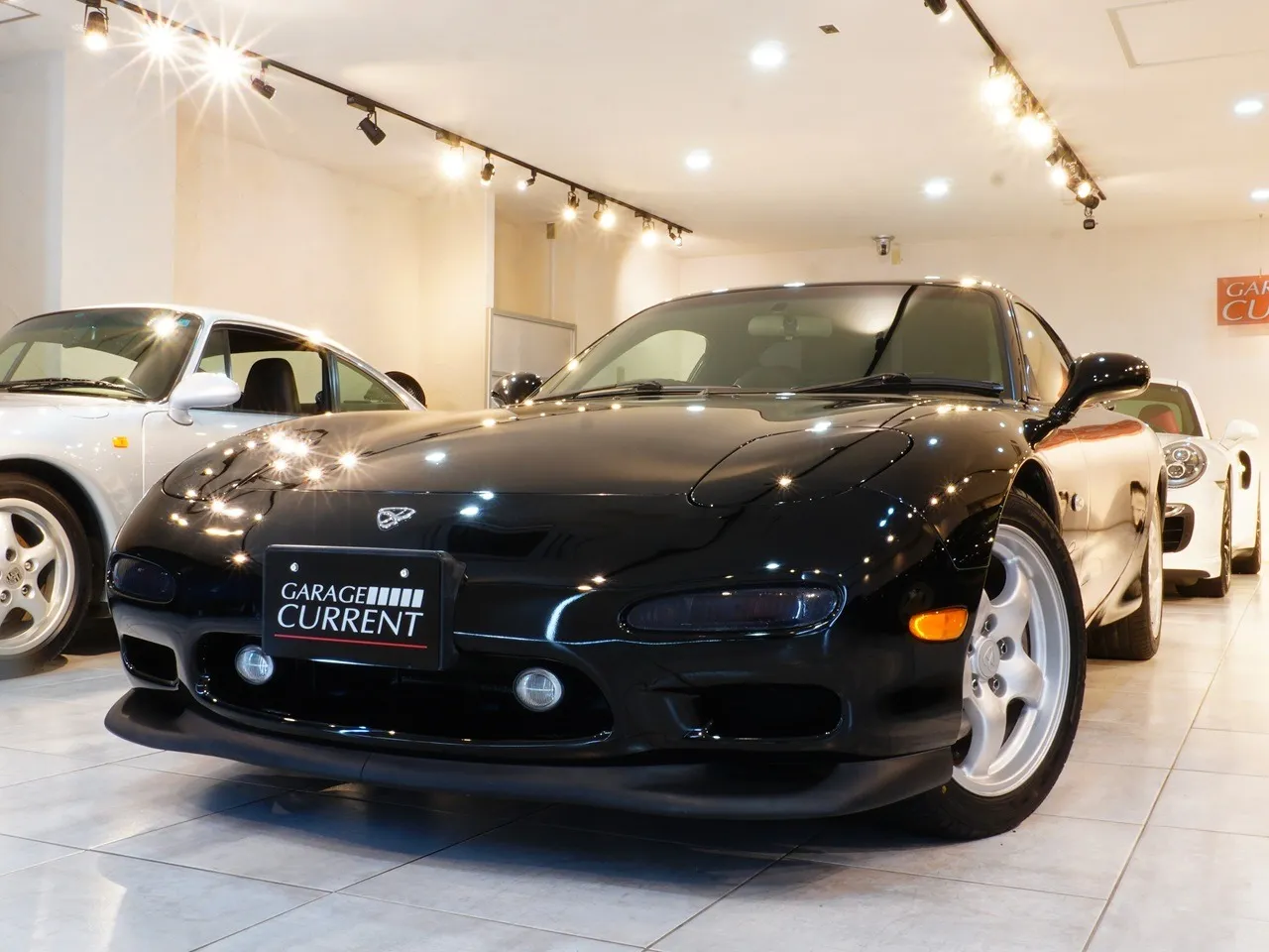 1997 マツダ RX-7クーペ タイプRS | 4型　実走行2万km台　TEIN車高調　HKSサイレントハイパワー　LAILE前後タワーバー　ピラーバー　社外ステアリング　ALPINEナビ　外装同色塗装済み　純正部品完備　ユーザー様買取車輌 写真1